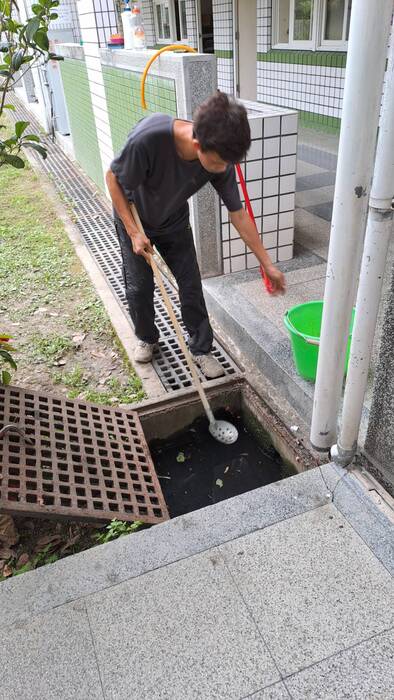 防汛期水溝清理