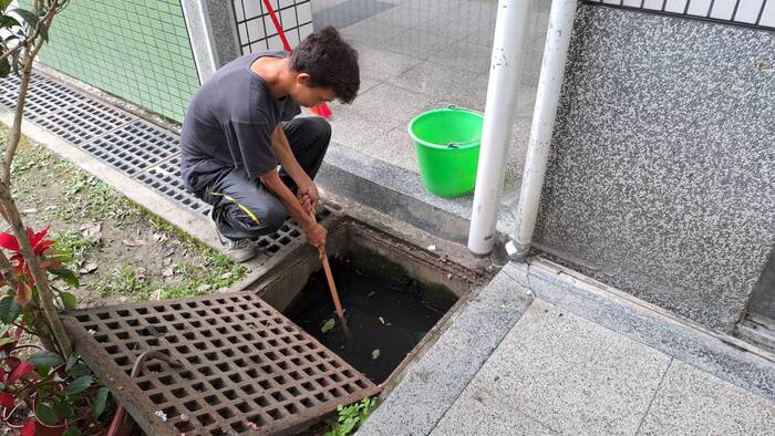 防汛期水溝清理