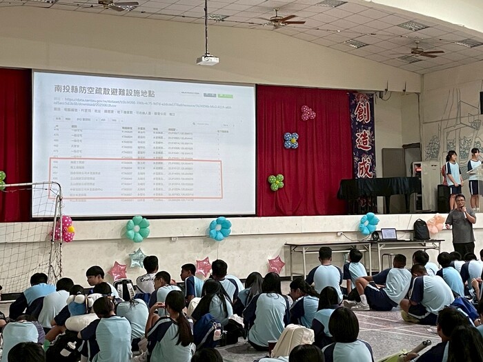 防空避難宣導演練圖片